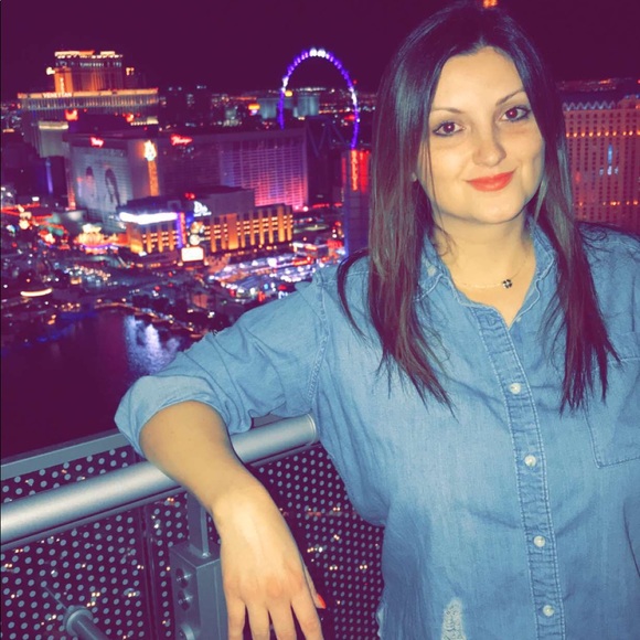 Meet your Posher, Bryn - Picture 1 of 5